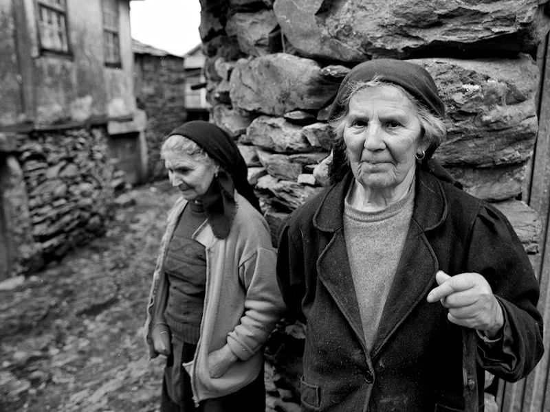 photo "Rural Moments" tags: black&white, reporting, 