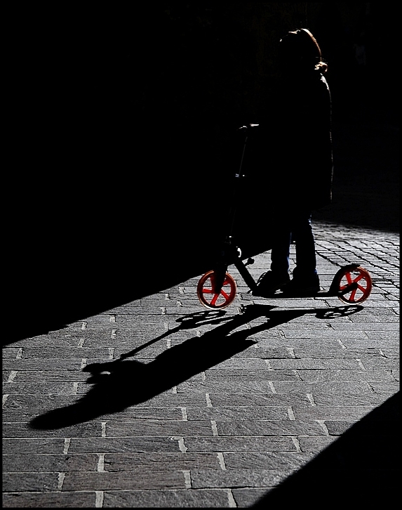 photo "The red wheels" tags: genre, 