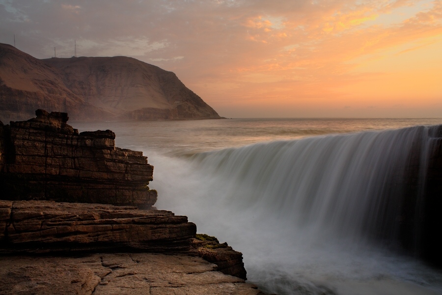 photo "the stone and the sea" tags: landscape, water