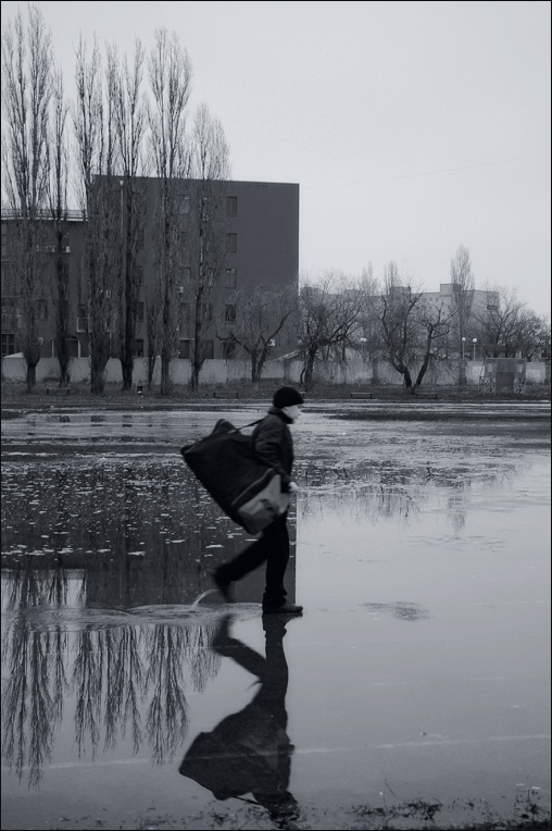 photo "***" tags: black&white, city, 