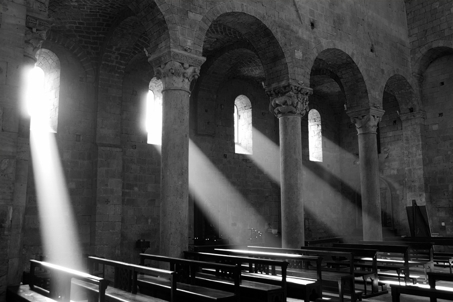 photo "Sant'Antimo Abbey" tags: black&white, travel, Europe