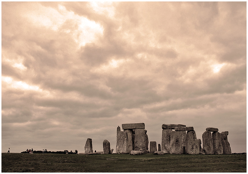 photo "People and stones." tags: landscape, travel, Europe