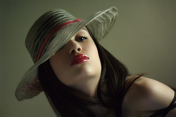 photo "Girl with hat" tags: portrait, woman