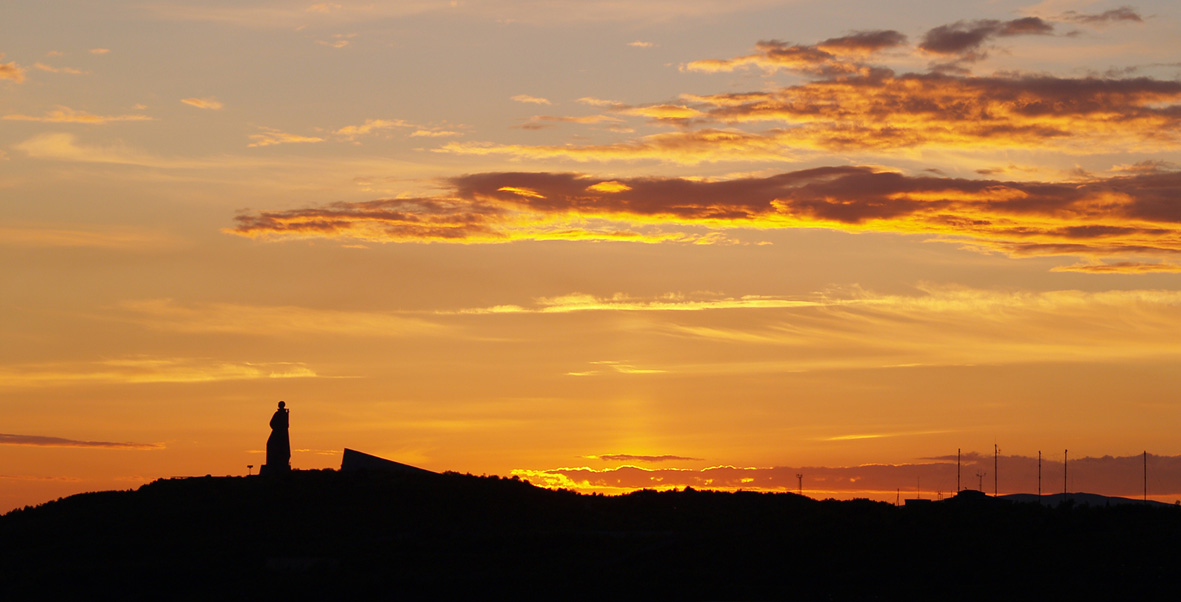 photo "Sunset guardian" tags: landscape, genre, sunset