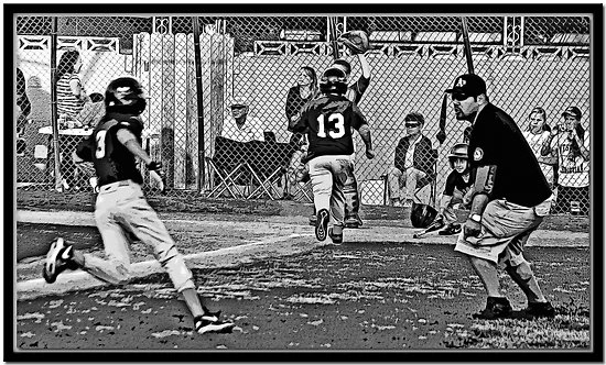 photo "Two RBIs" tags: sport, black&white, 