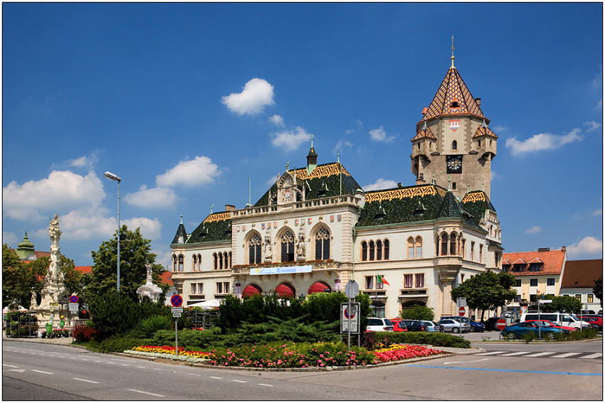 photo "Town hall of Korneuburg" tags: architecture, travel, landscape, Europe