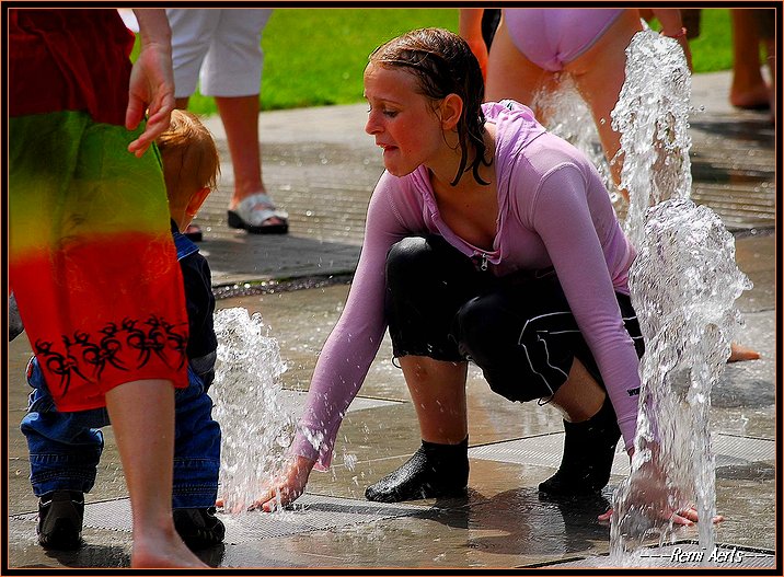 photo "water fun" tags: reporting, portrait, children