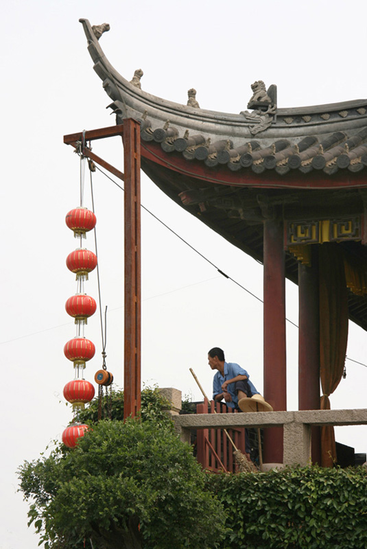 photo "Observer" tags: travel, genre, Asia