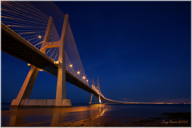 фото "Bridge Vasco da Gama Lisbon" метки: пейзаж, ночь