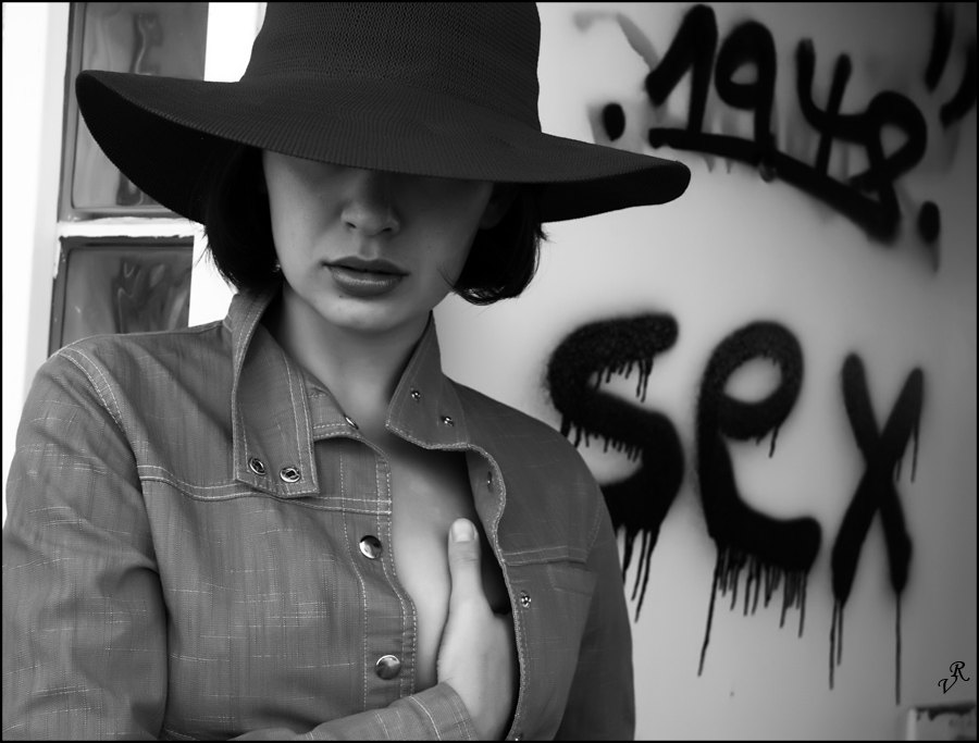 photo "***" tags: black&white, misc., 