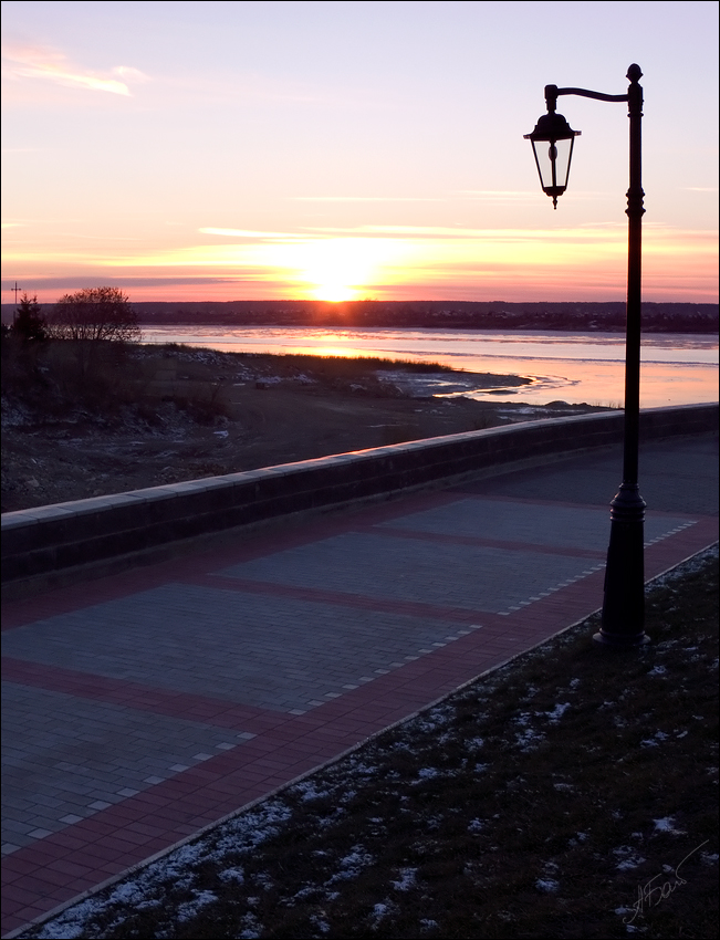 photo "about lamp" tags: landscape, city, sunset