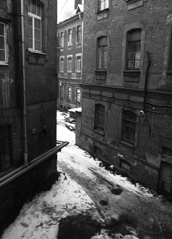 photo "***" tags: city, black&white, 