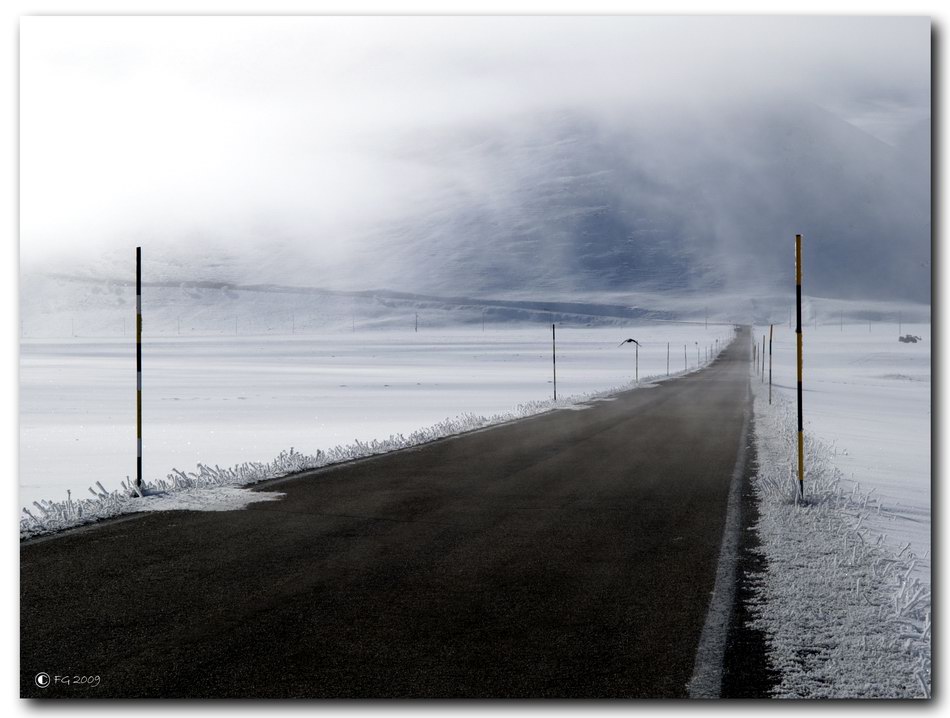 photo "The Road" tags: landscape, mountains, winter