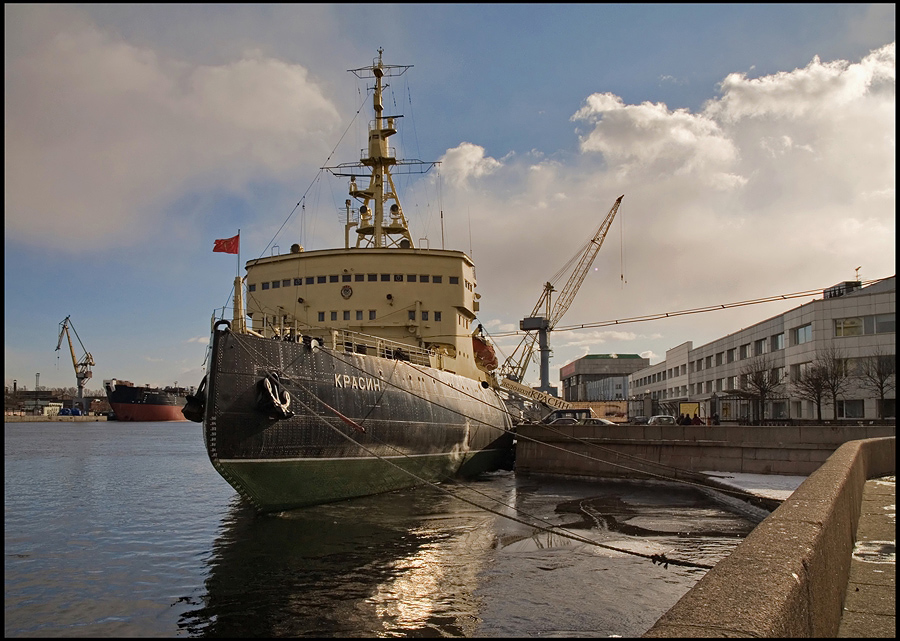 фото "ледокол Красин (открыточно)" метки: город, 