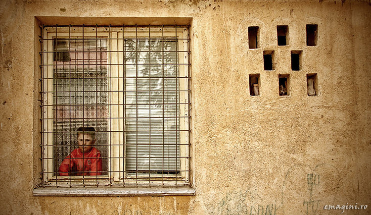 фото "Behind bars" метки: портрет, дети