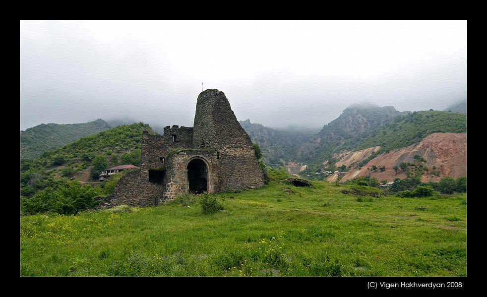 photo "Gates to Akhtala" tags: travel, 