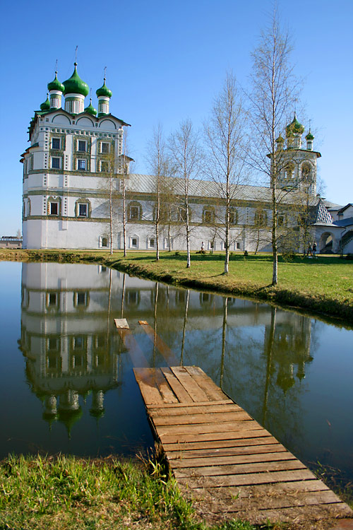 фото "В Николо-Вяжищском монастыре" метки: архитектура, пейзаж, 