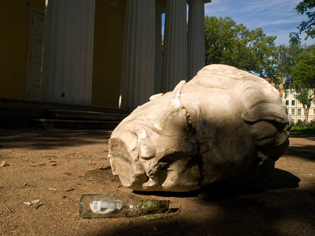 photo "The Inevitable End" tags: reporting, architecture, landscape, 