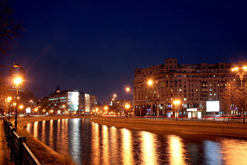 фото "Night fall" метки: пейзаж, город, night, Бухарест, река
