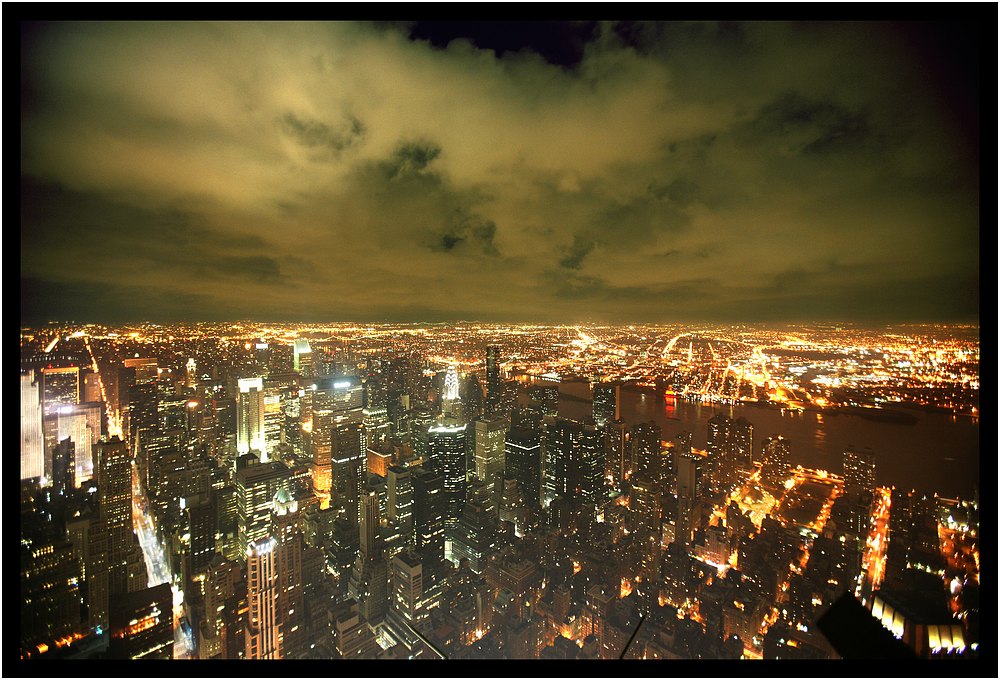 photo "We grow to the sky" tags: city, travel, 