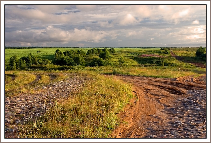 photo "Country roads" tags: landscape, clouds, summer