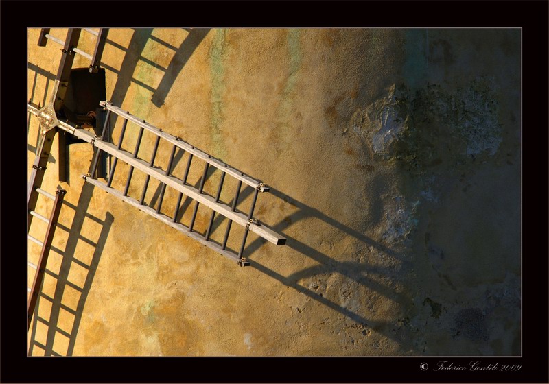 photo "The Spanish Windmill V" tags: architecture, abstract, landscape, 