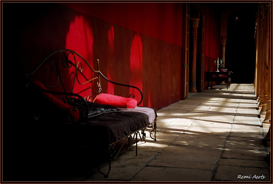 photo "resting" tags: architecture, interior, landscape, 