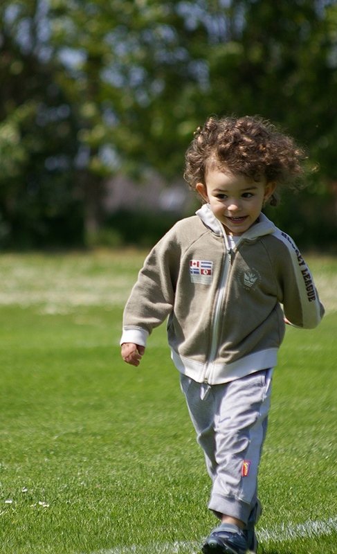 photo "Catch me if you can..." tags: portrait, children