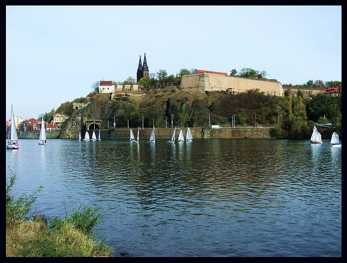 фото "Vysehrad а река Влтава" метки: архитектура, пейзаж, вода