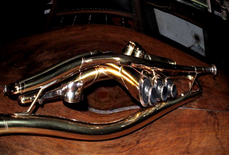 photo "trompeta en ra" tags: abstract, 