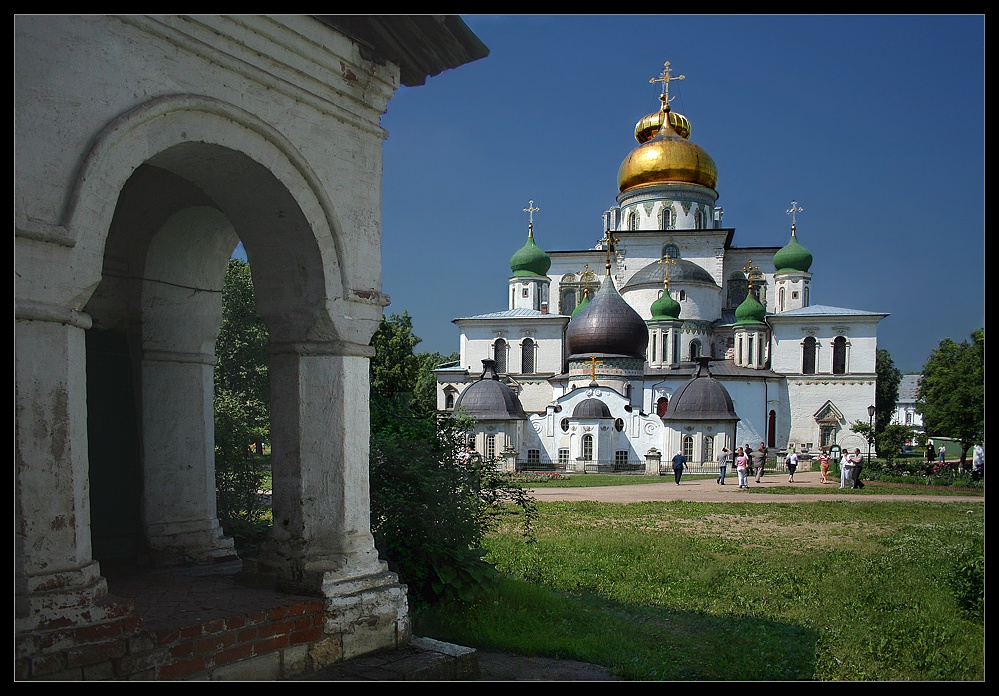 фото "В Ново-иерусалимском монастыре" метки: пейзаж, архитектура, лето