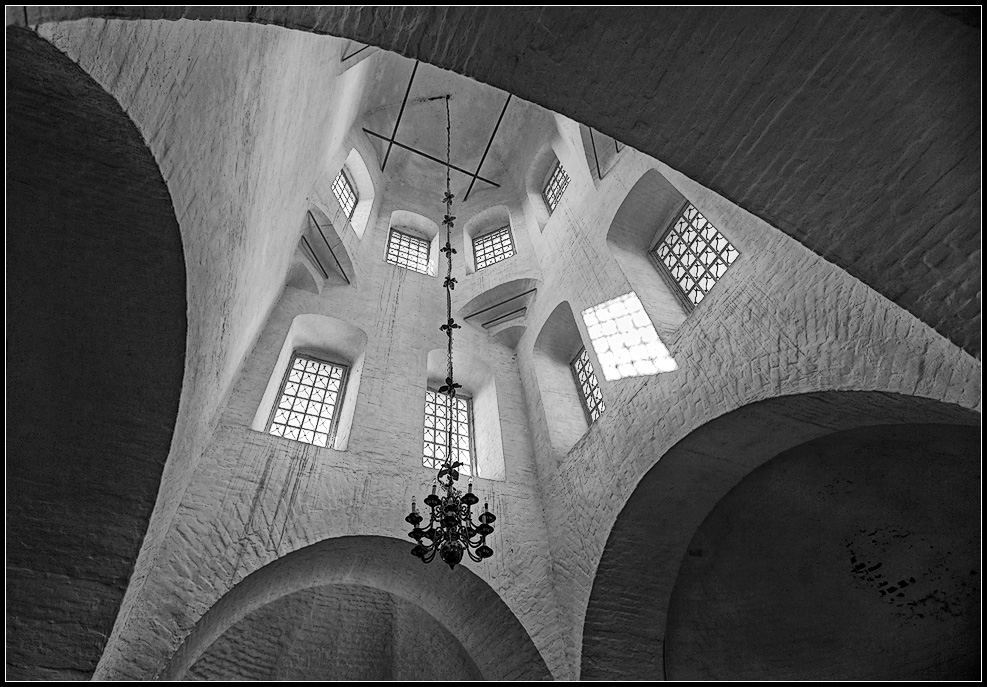 photo "Inner Light" tags: architecture, interior, landscape, 