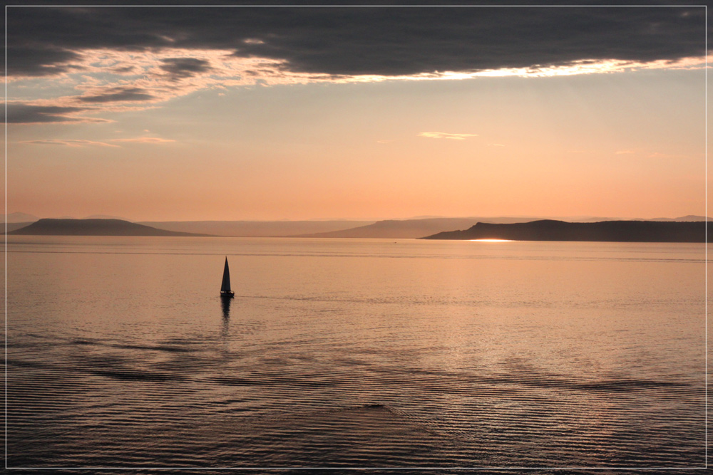 photo "***" tags: landscape, sunset, water