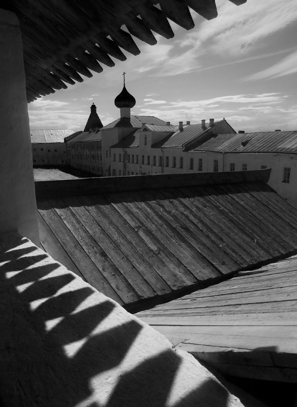 photo "Shadows of Solovetski fortress" tags: architecture, landscape, 