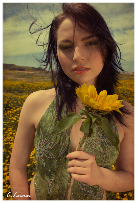 фото "Девушка и цветок" метки: портрет, женщина