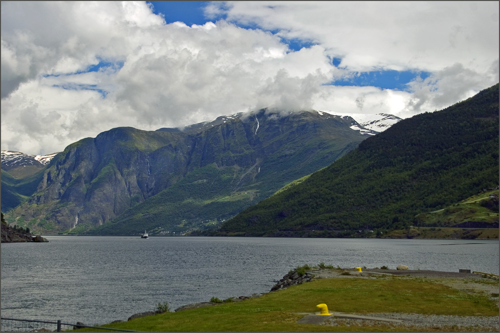 photo "clouds, mountains, water ..." tags: landscape, clouds, mountains