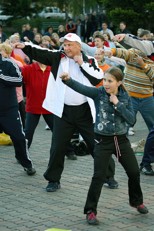 фото "городская зарядка" метки: репортаж, спорт, 