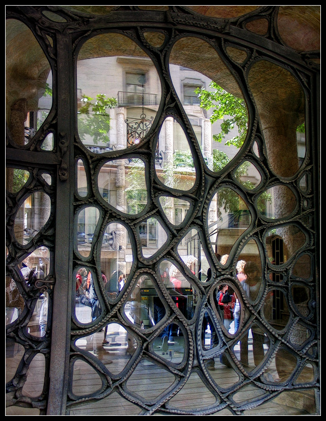 photo "Grid" tags: city, fragment, 