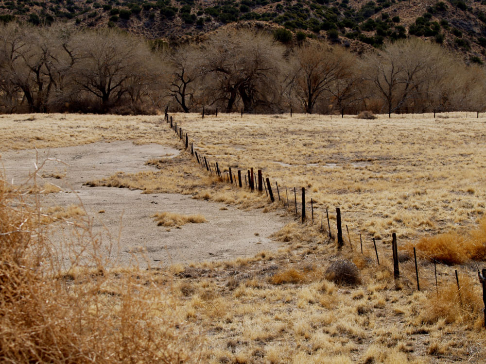 photo "The Fence" tags: landscape, travel, North America, autumn