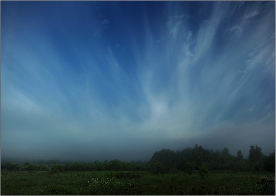 photo "Fog exodus" tags: landscape, clouds