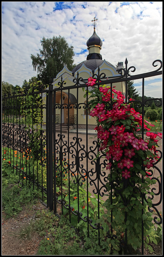 photo "Church of the Holy Epiphany" tags: architecture, landscape, summer