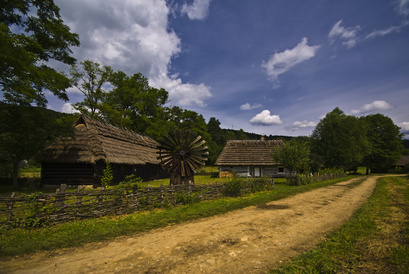 photo "old times..." tags: landscape, architecture, summer