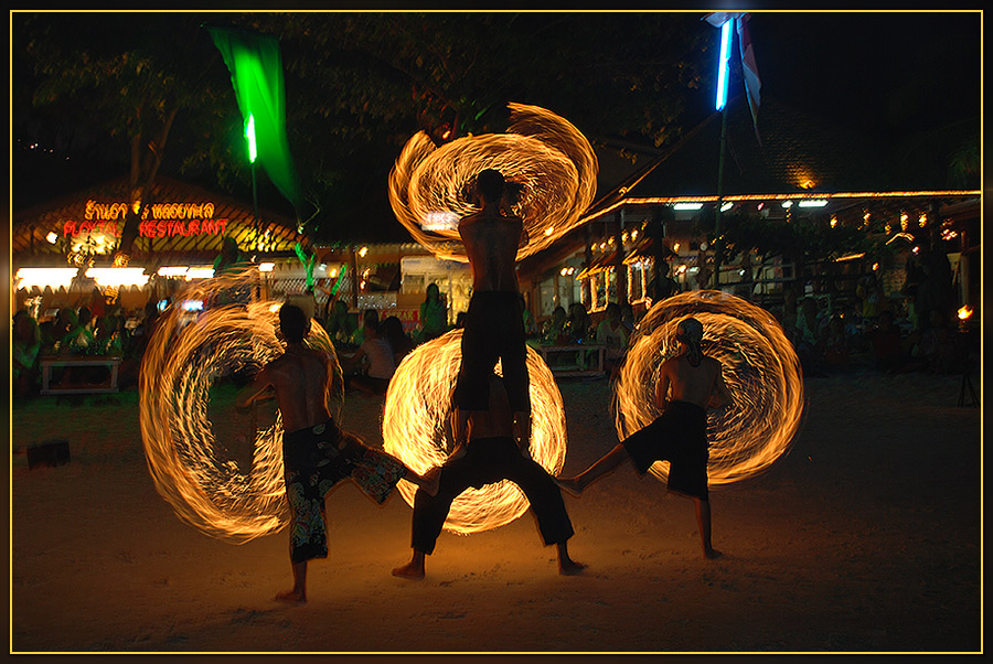 photo "Fireshow" tags: travel, 