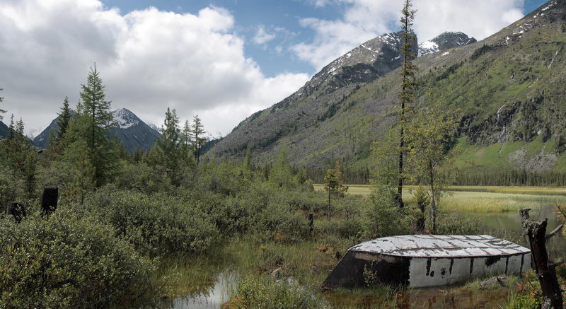 photo "On the bank of lake" tags: landscape, mountains, water