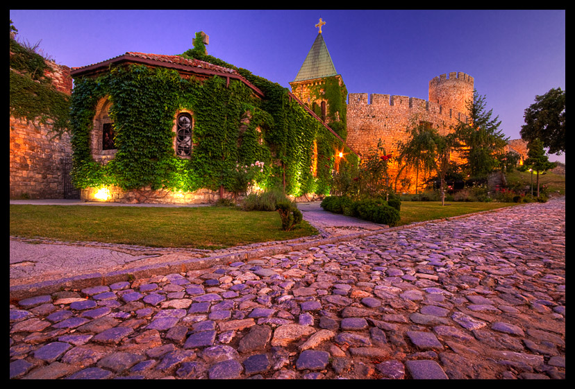 photo "Church and fortress" tags: architecture, landscape, 