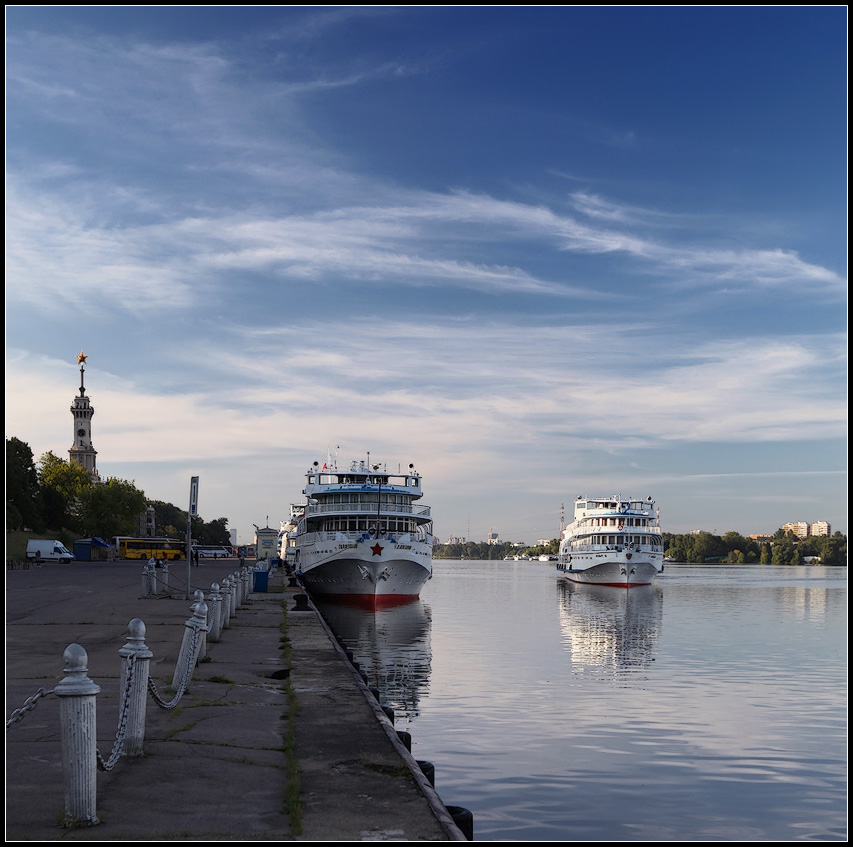 photo "Moscow. River Station" tags: landscape, misc., water