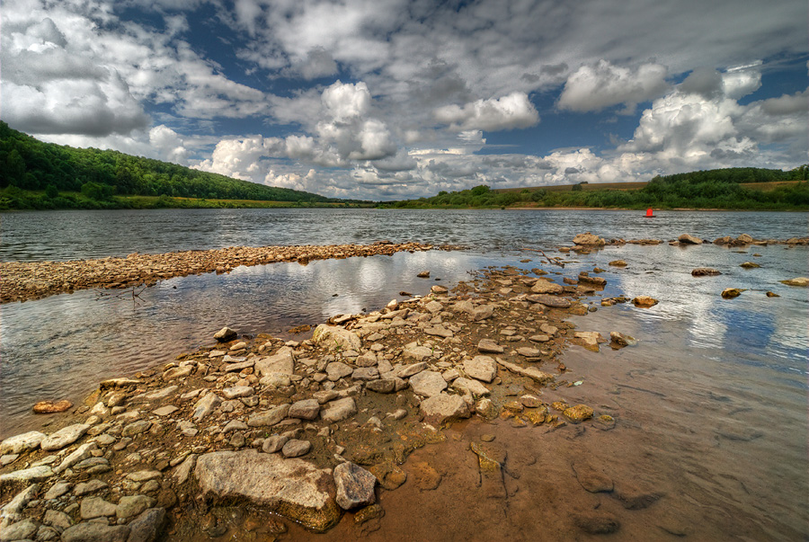 photo "****" tags: landscape, clouds, water