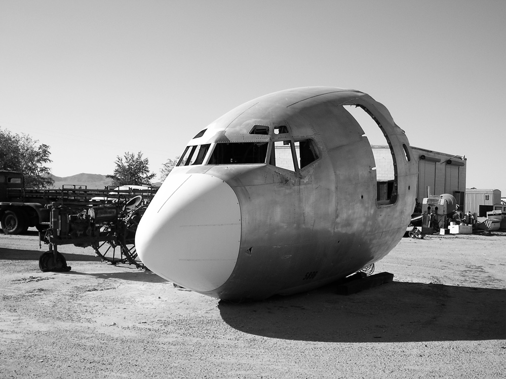 photo "Grounded" tags: travel, North America