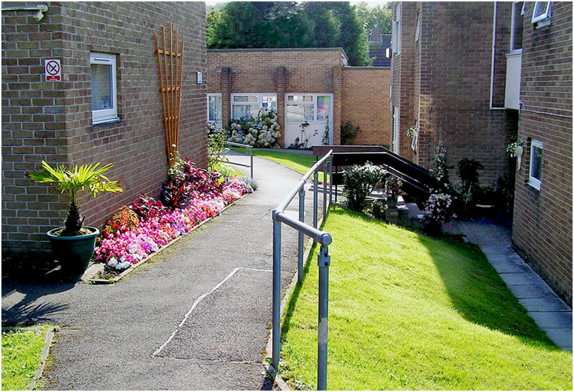 photo "English bungalows." tags: architecture, travel, landscape, Europe