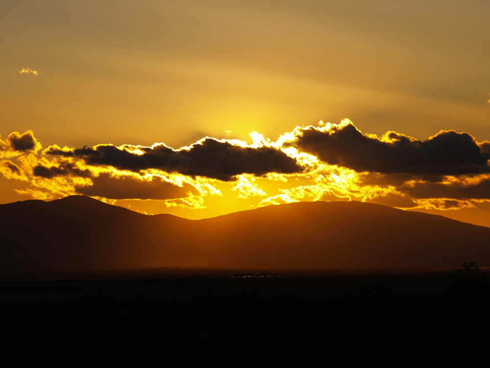 photo "Casting its light" tags: landscape, travel, North America, sunset